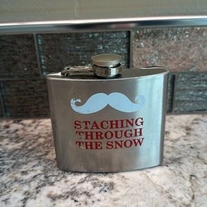 staching through the snow stainless steel 5oz flask